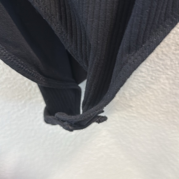 Tie strap tank top bodysuit - Picture 4 of 6